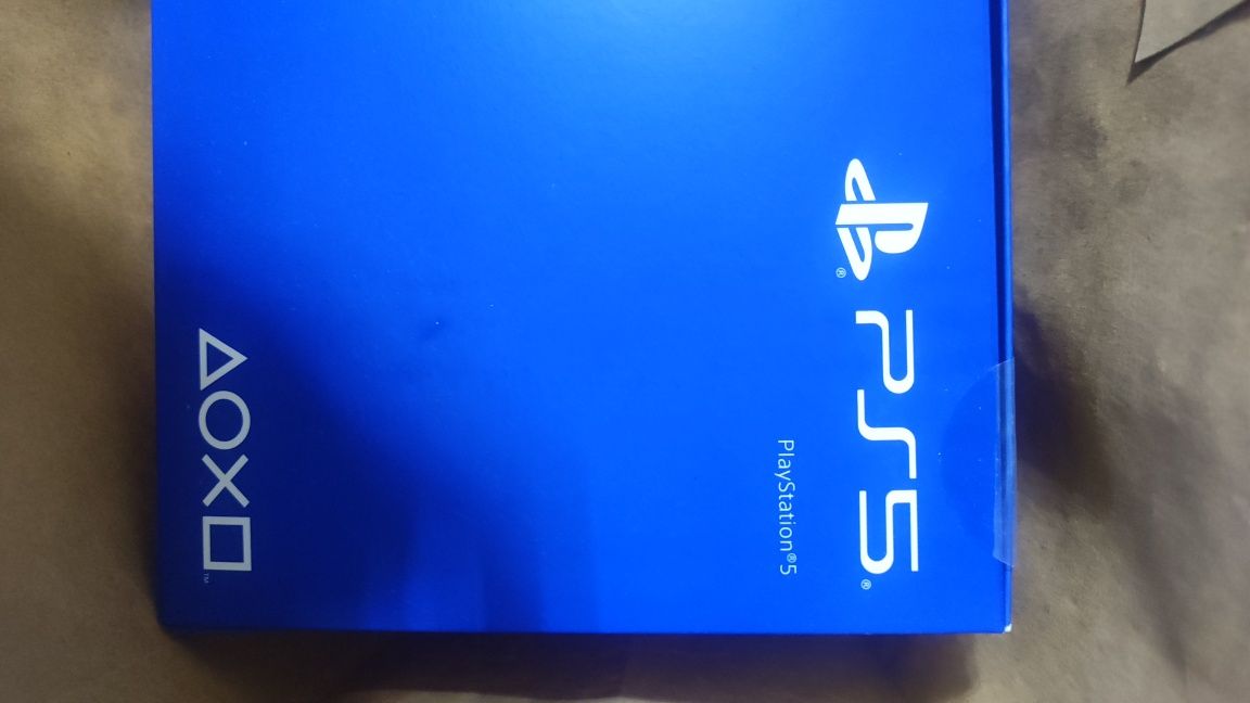 Ps5 slim чисто нов 24 месеца гаранция