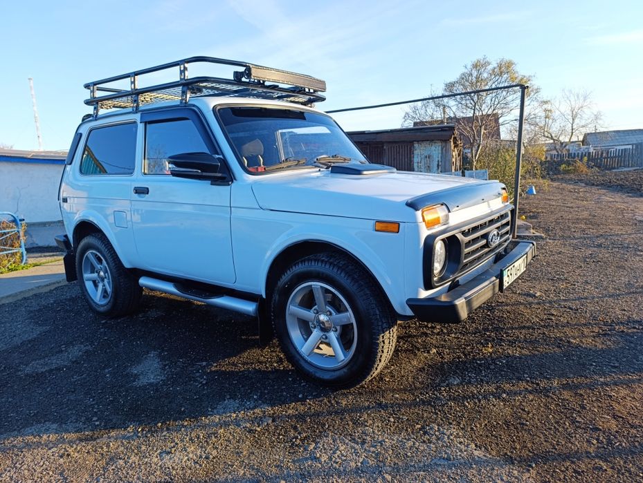 Нива 2121 в отличном состоянии