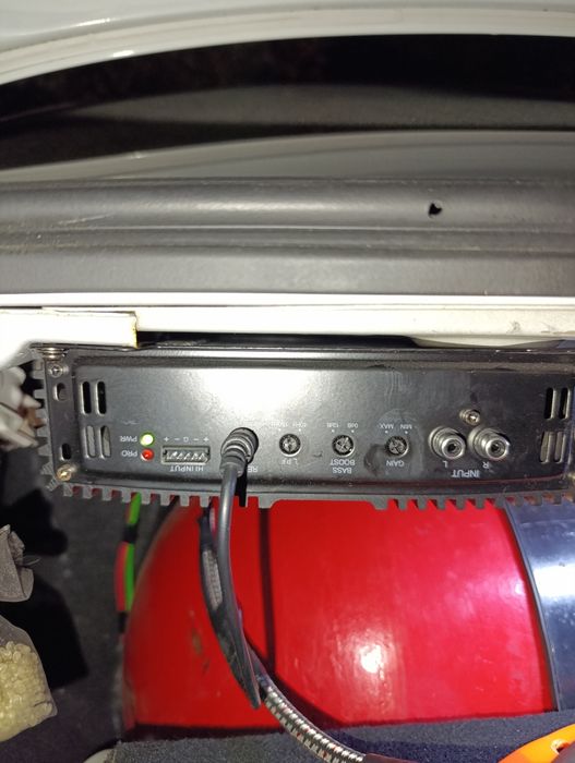 Monoblok usilitel sotiladi. Amp 1.500