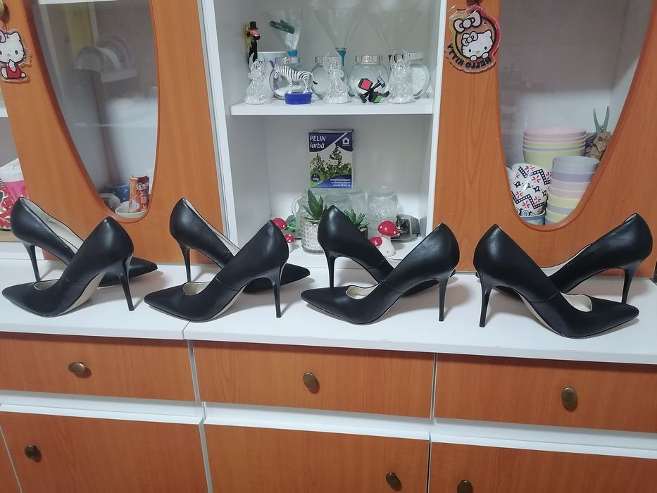 Pantofi damă noi (4 perechi) - (mărimea 41)- 250 lei