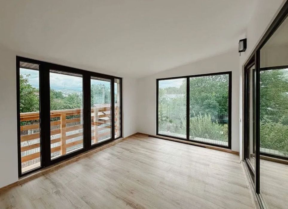 Vindem apartament nou, trei camere, premium, 105 mp, Valenii de Munte