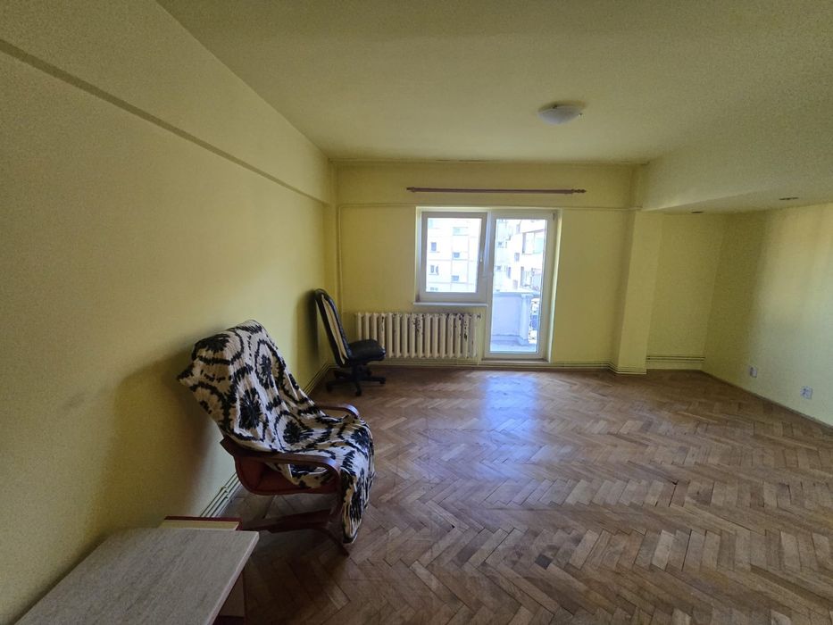 Închiriez apartament 2 camere