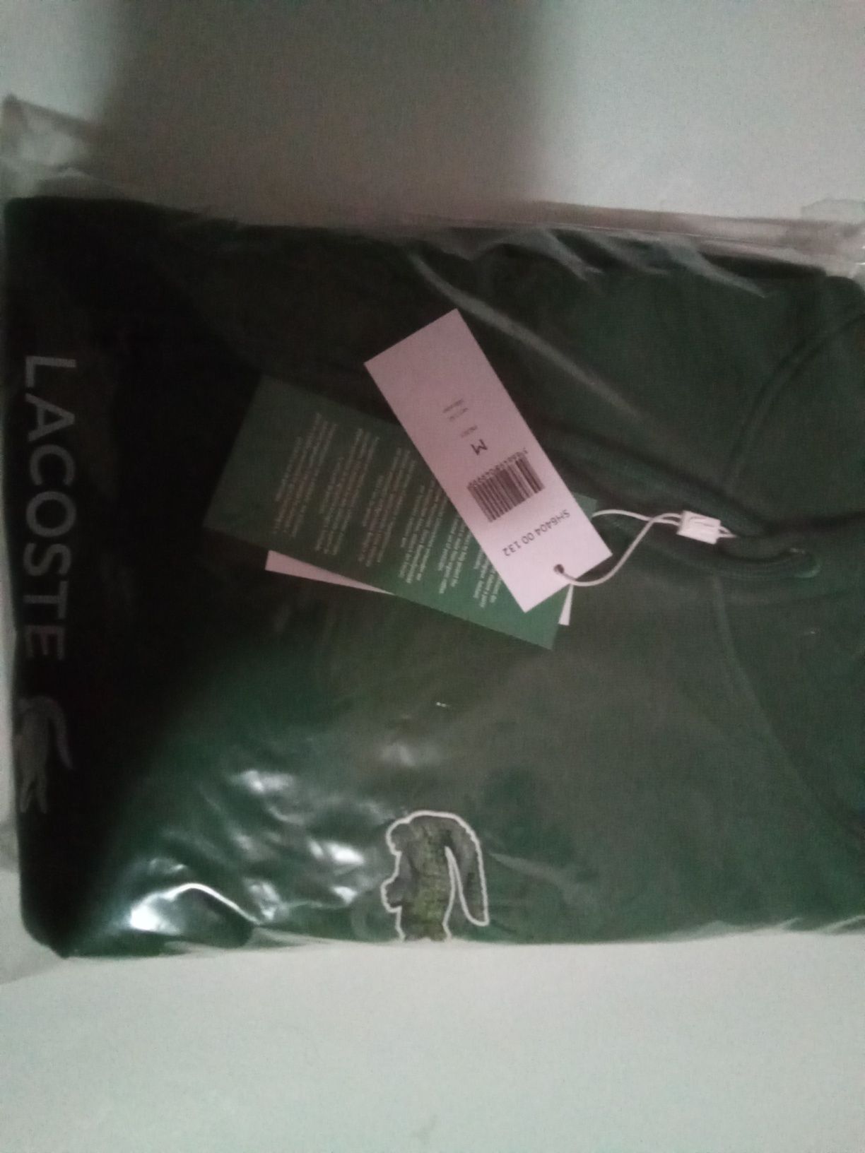 Hanorac LACOSTE , bumbac organic mărime M,L original 100%