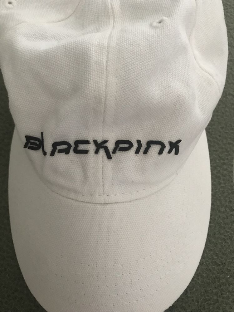 Șapcă blackpink h&m