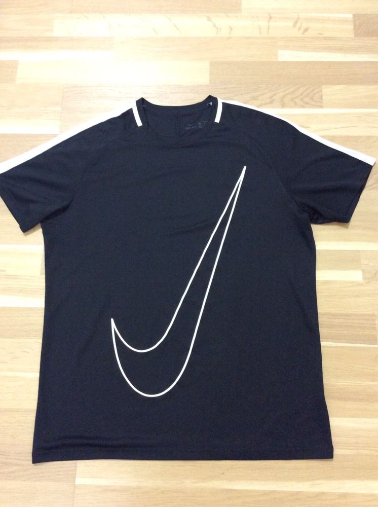 Tricou sport Nike XL