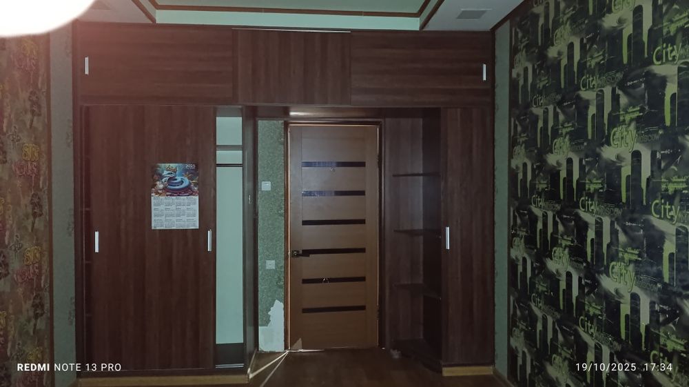 Срочно продаю Шифанер строинний 3.20 метр идеалний состая