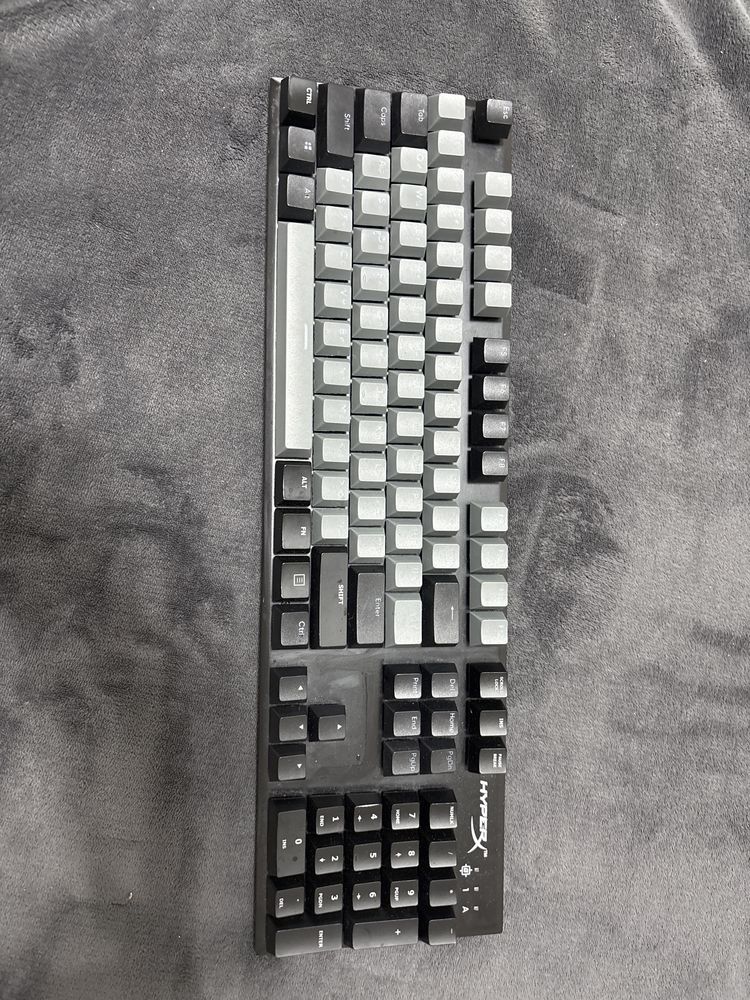 Клавиатура HYPERX 100% процентная