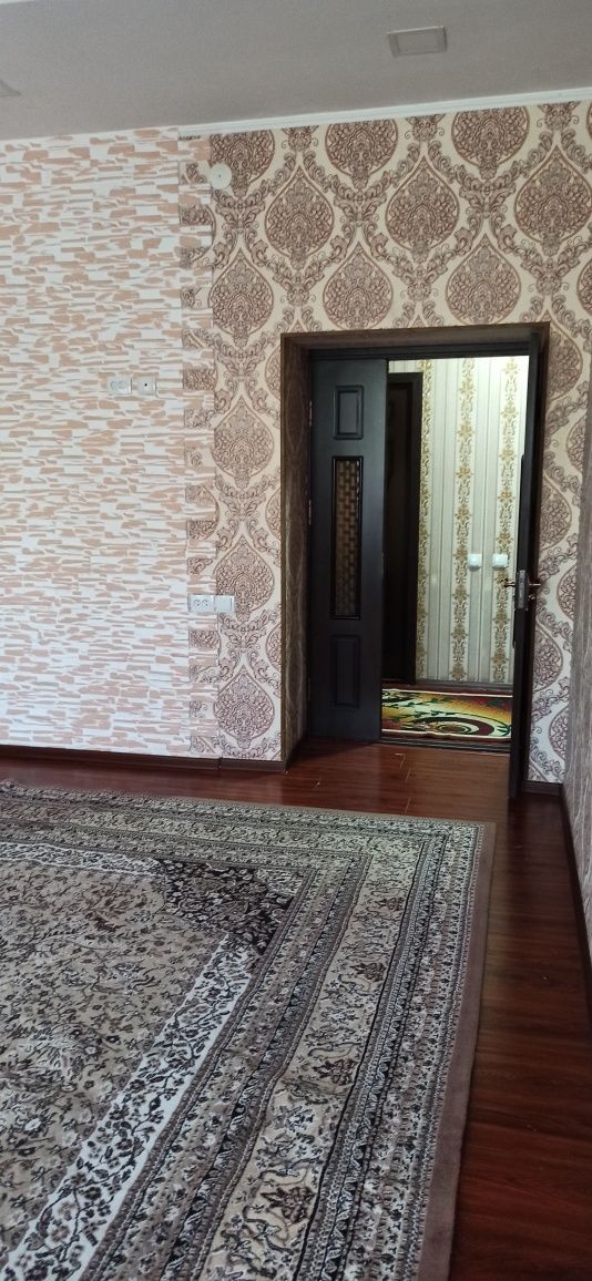 Сдается 2-х комнатная квартира. Ориентир гостиница Локомотив. Саракуль