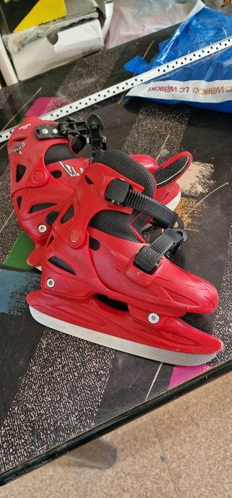 Продам коньки детские