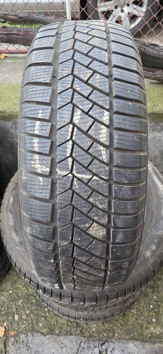 Гуми 4бр 205/60/16 - 1бр  - 69лв