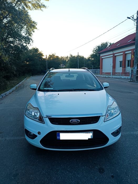 Vând/Dezmembrez  Ford focus 2