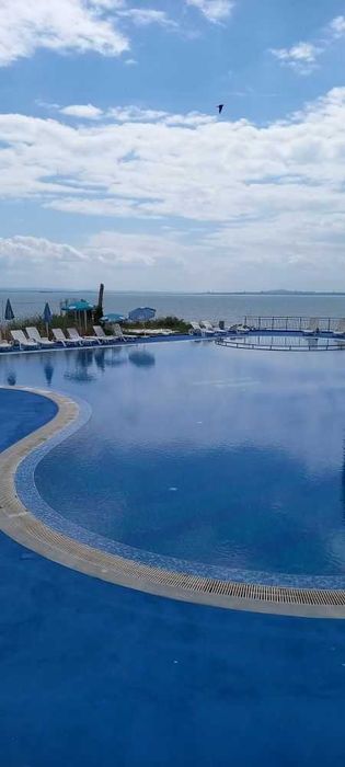 Продава се  двустаен апартамент в Ново Поморие