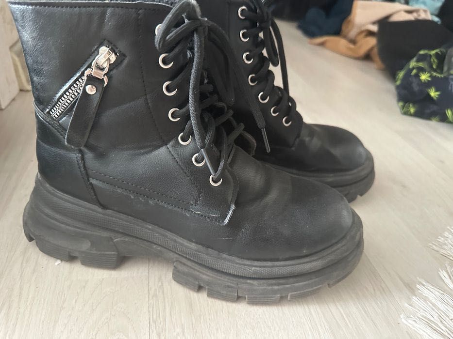 Ботинки женские размер 39