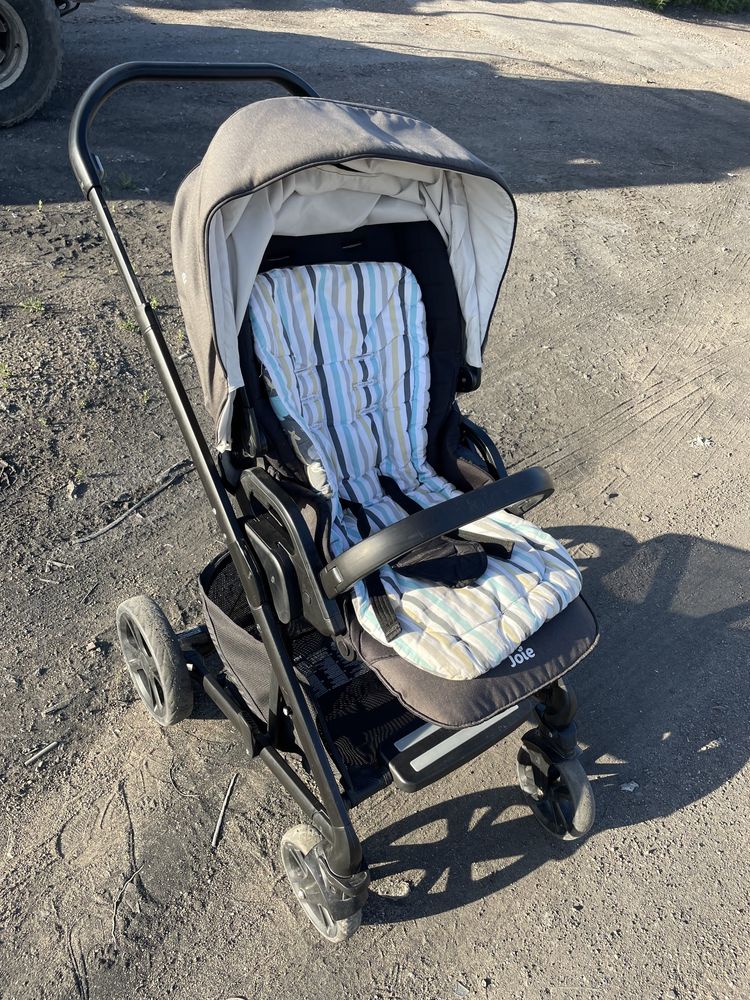 Продам коляску прогулочную Joie Chrome