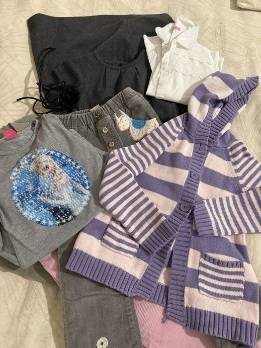 дрешки 5-6 г. Zara, Disney .