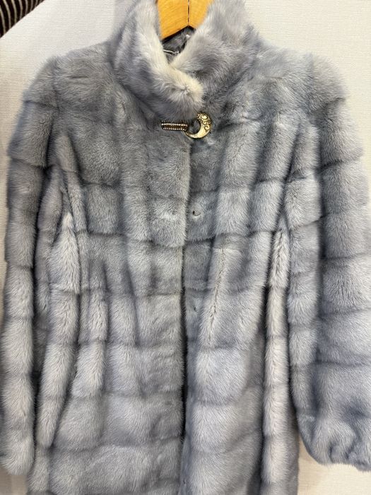 Продам норковую шубы