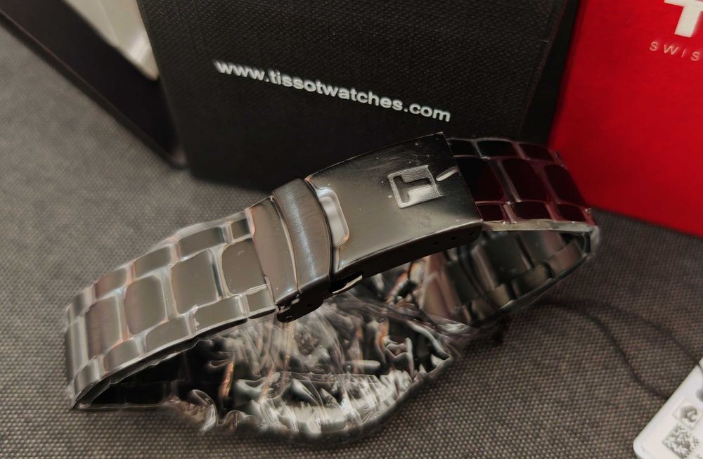 TISSOT SEASTAR 1000 QUARTZ 40mm чисто нов часовник кутия 100% оригинал