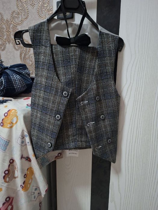 Костюм комплект янги 5 6 ёш болага