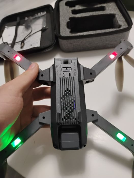 Vând drona iDea 16,2 baterii