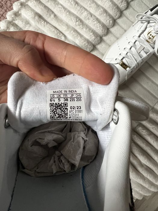 Adidas Stan Smith alb cu floricele negre