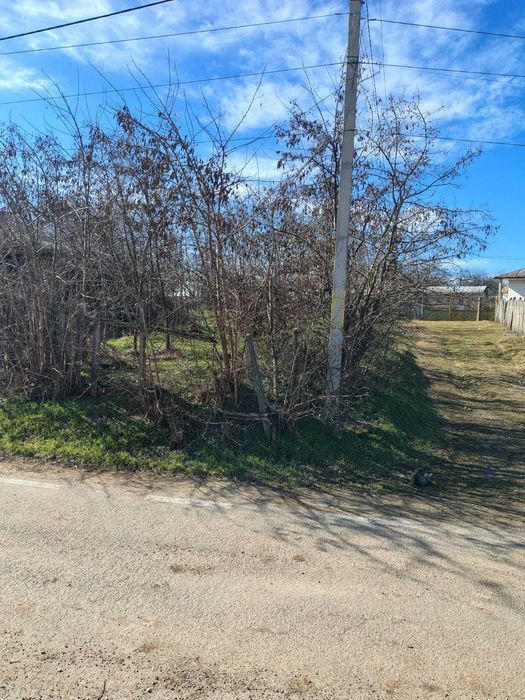 Loc de casa 2364 mp Comuna Brahasesti