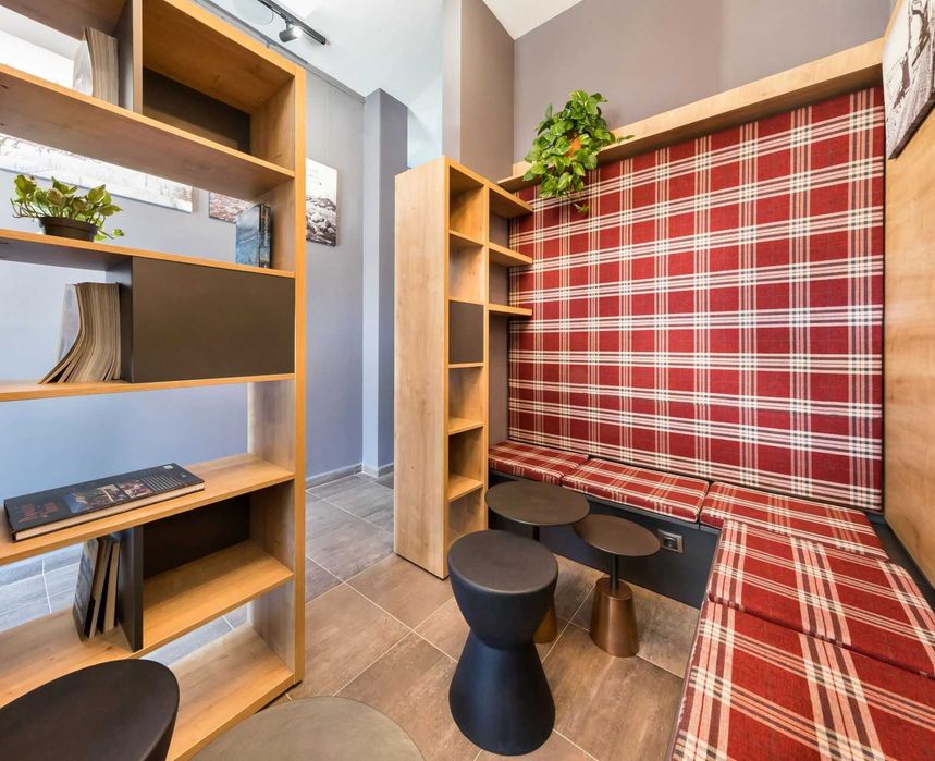 Vand amenajare cafenea/ Chirie spațiu amenajat