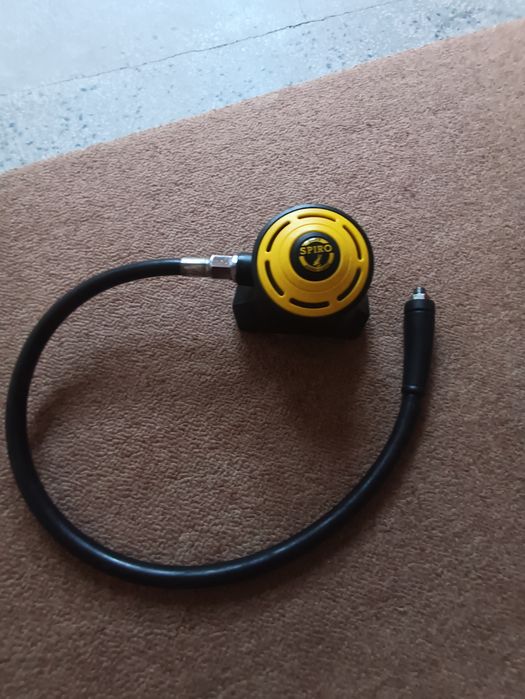 Водолазен регулатор