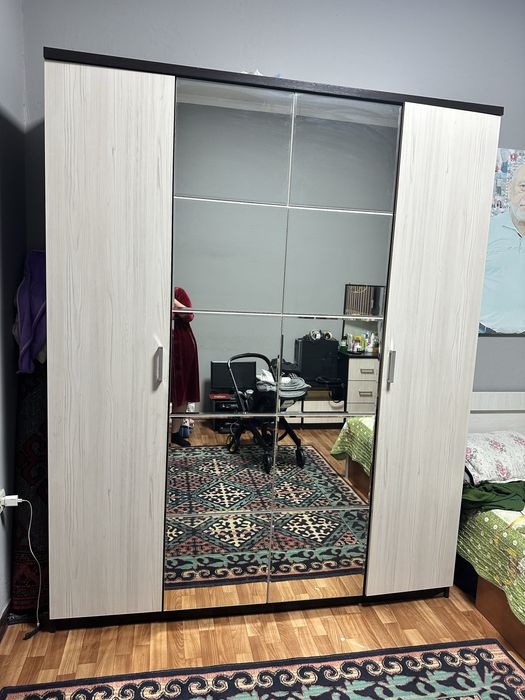 Продам срочно спальный гарнитур