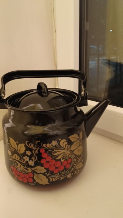 Продам Чайник эмалированный