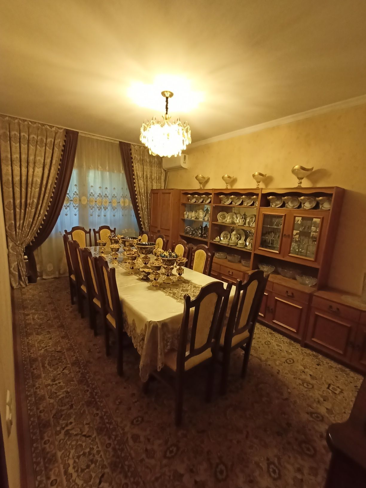 Сергели - 8 ( хокимият ) , 20 домда 4 хонали / 5 хона килинган хонадон