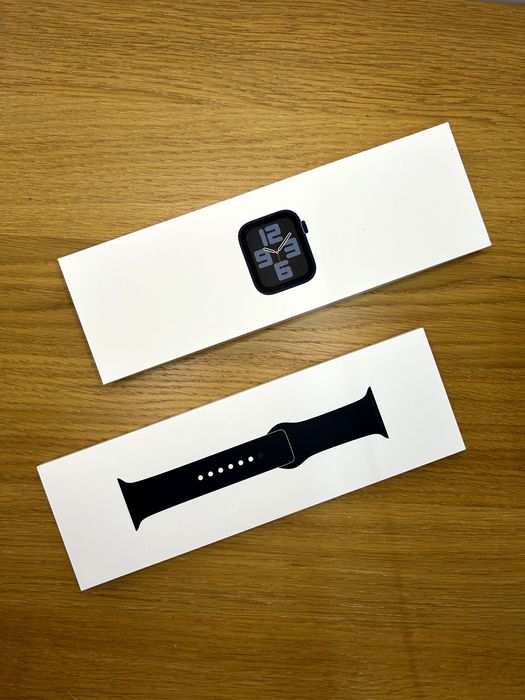 Смарт-часы Apple Watch SE 44mm Midnight Aluminium Midnight Sport Band