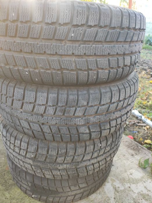 Vând Anvelope auto
