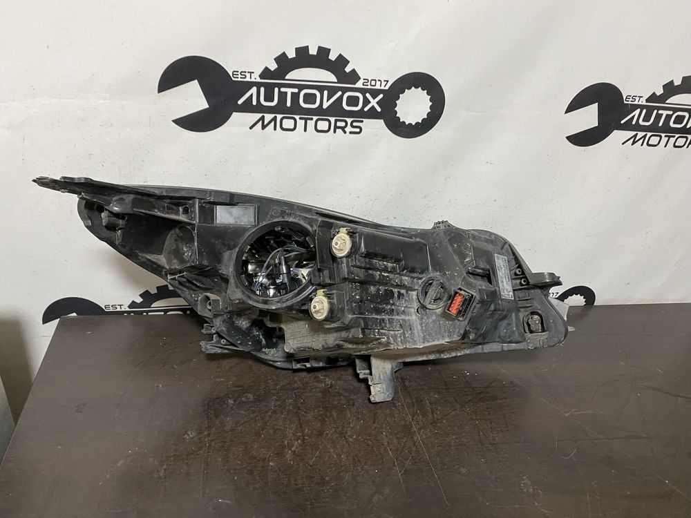 Far stanga halogen Opel Insignia an 2013-2017