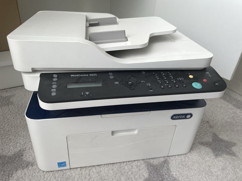 Продам МФУ Xerox 3025