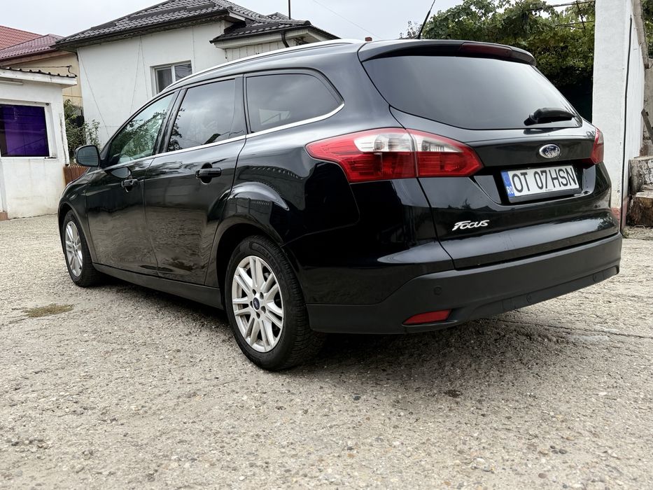 Ford focus III 1.6 2015