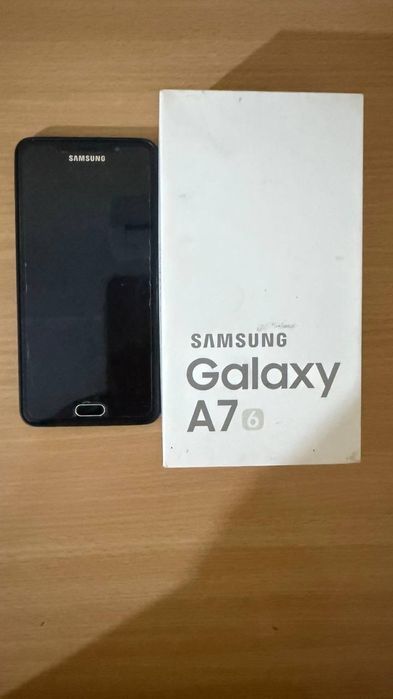 Samsung A7, б/у в отличном состоянии