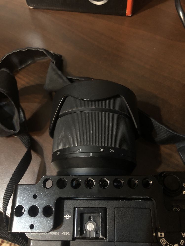 Sony a6500 с двумя объективами: 28-70 F3.5-5.6 , Sigma 16mm F1.4