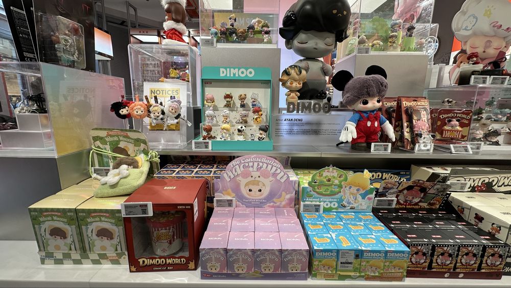 Figurine diverse pop mart