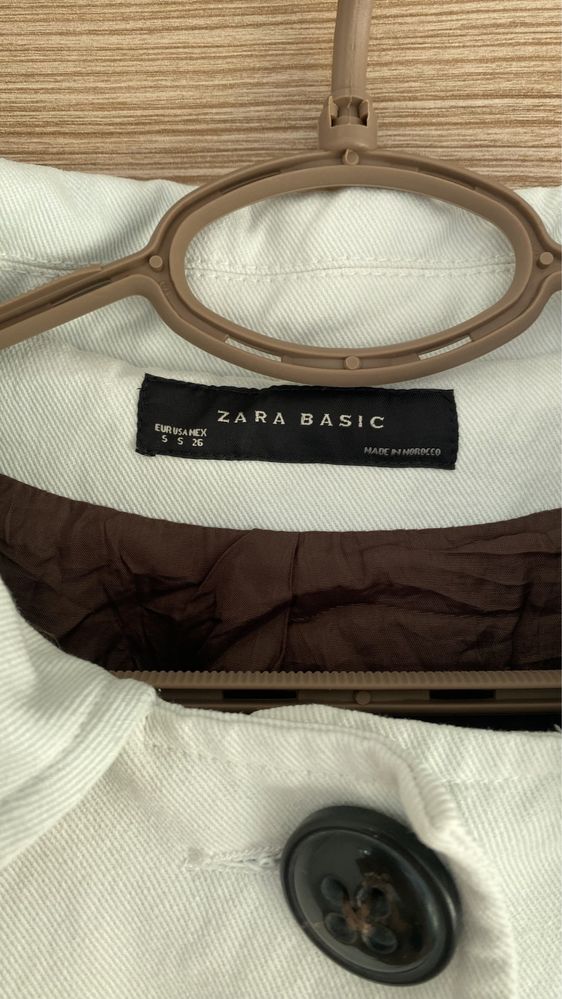 Дамско яке ZARA