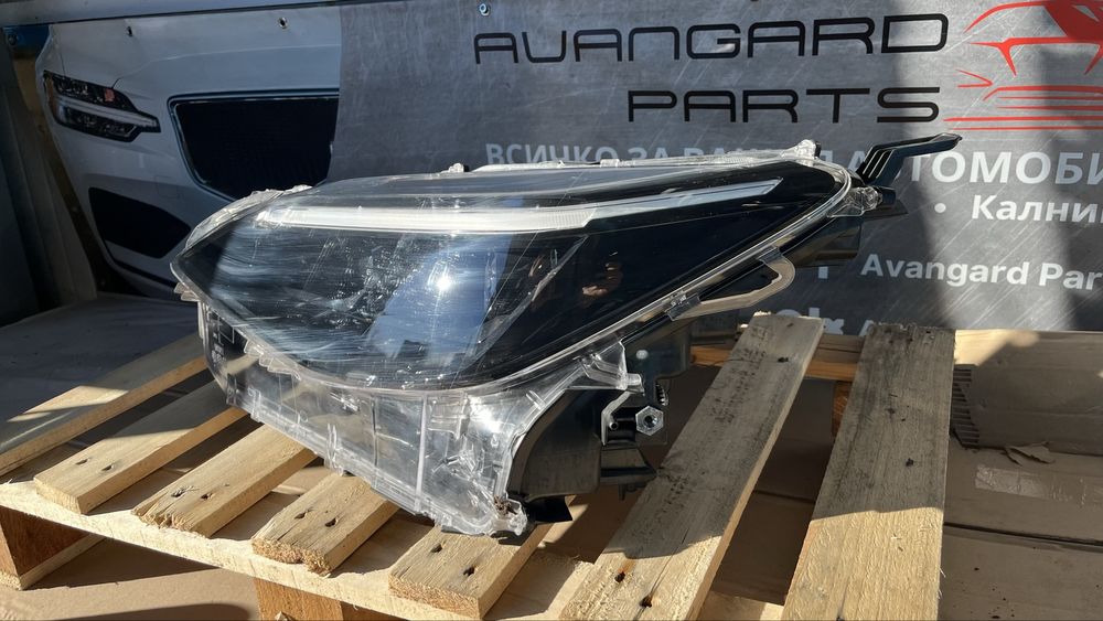 Ляв фар Toyota Yaris Cross 2021-