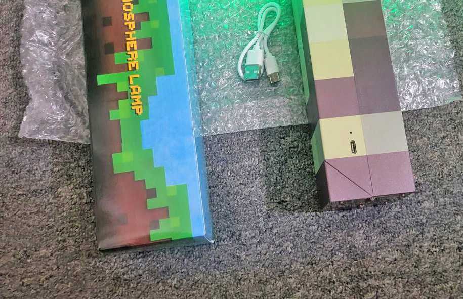 Mineсraft. Майнкрафт. 4-х цветный фонарь, светильник, факел