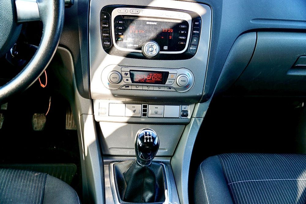 Vand Ford Focus 148.000 km, recent adus in tara, roti vara + iarna