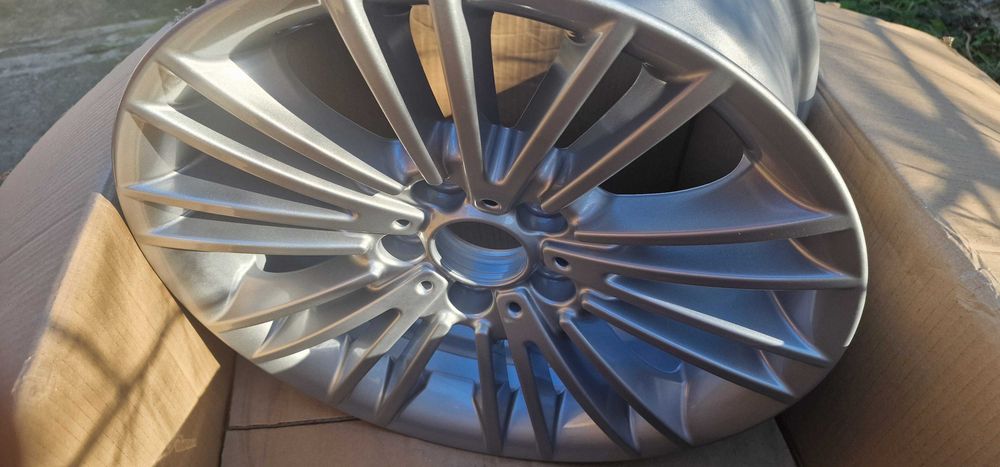 NOI !!!  Jante BMW pe 17  style 456 si anvelope Goodyear 2255517 vara.