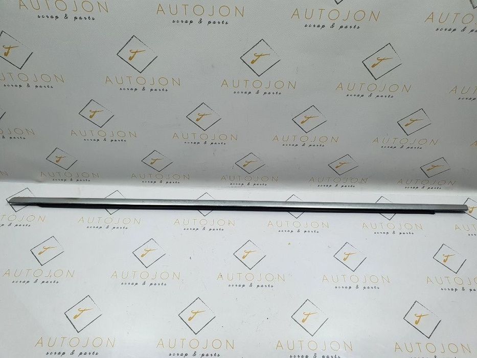 Perie crom geam stanga fata VOLKSWAGEN PASSAT Variant 3C5 2005 - 2011 2.0 TDI BMR, CBBB 3C4837475