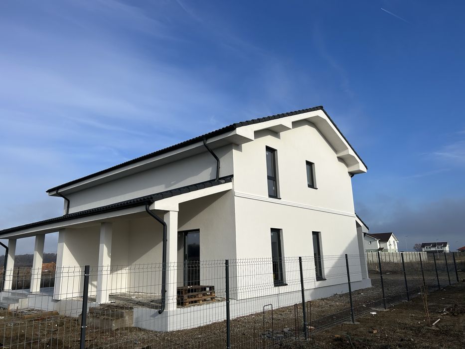 PROPRIETAR vând 1/2 duplex Moșnita, 91 mp utili