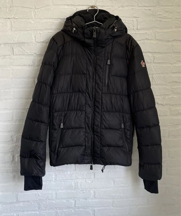 Moncler куртка оригинал