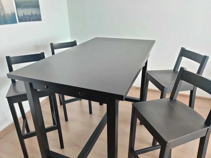 Masa lemn masiv cu 4 scaune