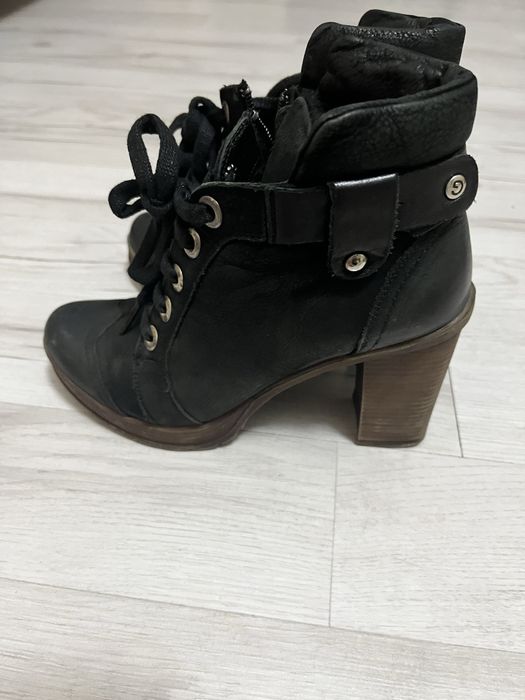 Ботинки осенние.