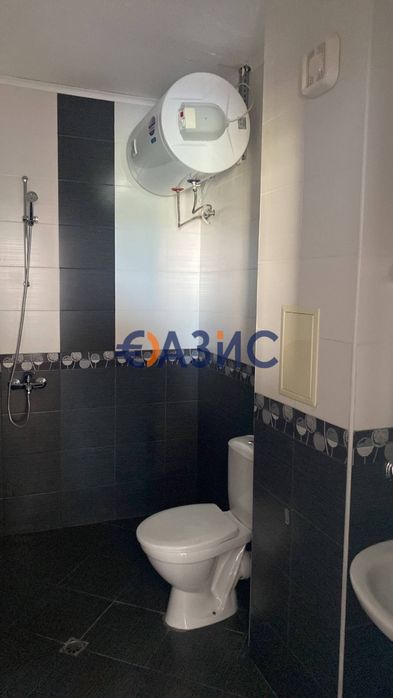 Продава се Двустаен апартамент в к.к. Слънчев бряг - 99 кв.м за 1144 €/кв.м - Снимка #8