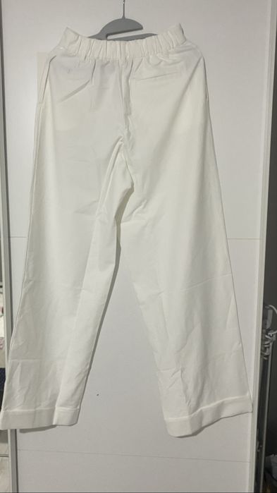 Pantaloni lululemon marimea 25